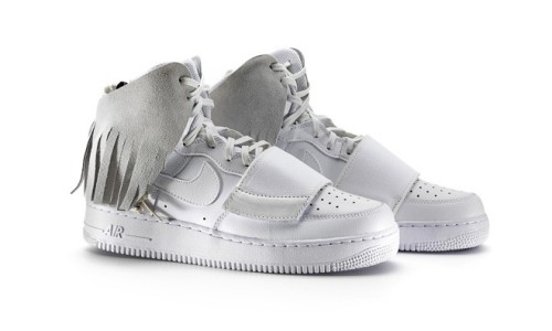 THE SHOE SURGEON x WORLD STYLING 带来限量改装鞋款